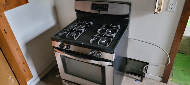 907 Russell St, Kalamazoo, MI 49001 - kitchen view of stainless steel range with gas cooktop