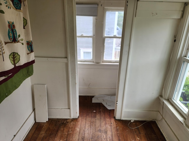 907 Russell St, Kalamazoo, MI 49001 - unfurnished bedroom with hardwood / wood-style flooring