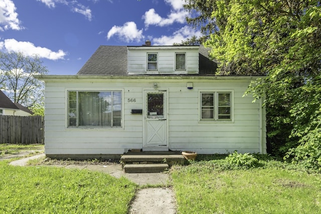 566 Davis St, Ypsilanti, MI 48198 - bungalow-style house with a shingled roof