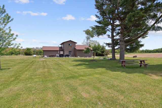 10200 Jerome Rd N, Jerome, MI 49249 - view of grassy yard