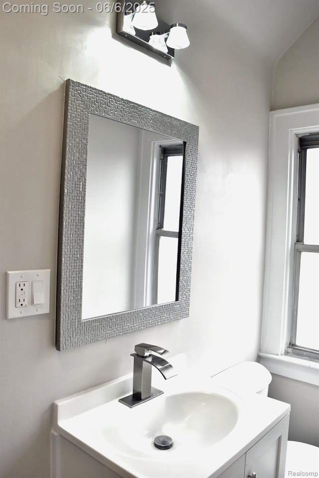 2054 Edison St, Detroit, MI 48206 - bathroom with vanity and toilet