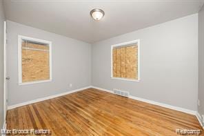 17167 Salem St, Detroit, MI 48219 - unfurnished room featuring baseboards and wood finished floors