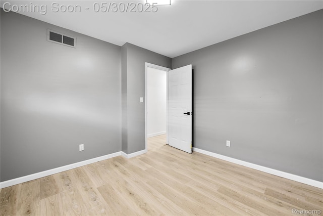 7278 Superior, Center Line, MI 48015 - empty room featuring baseboards and wood finished floors