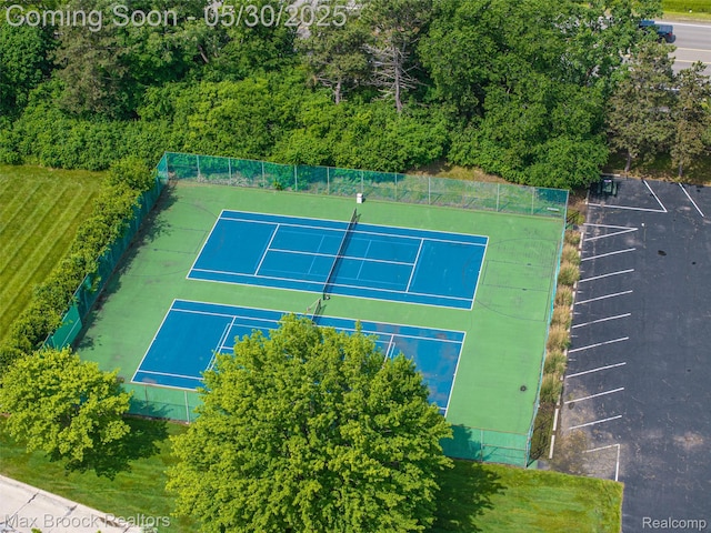 591 S Spinningwheel Ln, Bloomfield Hills, MI 48304 - view of tennis court