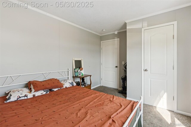 29 Fox Hound Ct, Grand Blanc, MI 48439 - carpeted bedroom with crown molding and baseboards