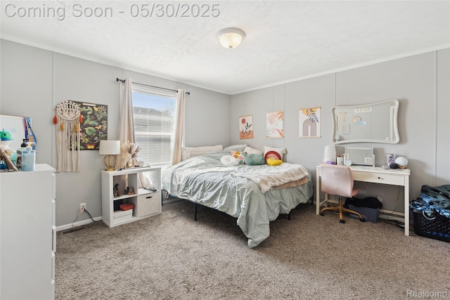 29 Fox Hound Ct, Grand Blanc, MI 48439 - carpeted bedroom with crown molding