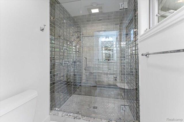 10161 N Loma Cir, Grosse Ile, MI 48138 - full bathroom with toilet and a stall shower