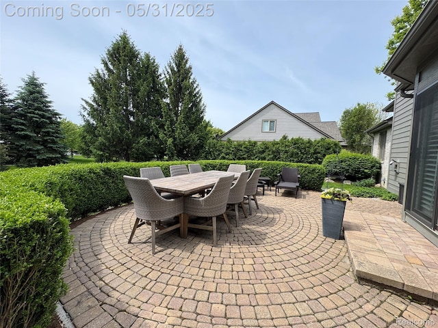 7348 William Dr, Shelby Twp, MI 48316 - view of patio featuring outdoor dining area