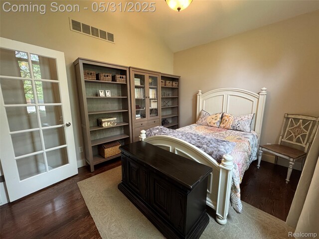 7348 William Dr, Shelby Twp, MI 48316 - bedroom featuring high vaulted ceiling and dark wood-type flooring