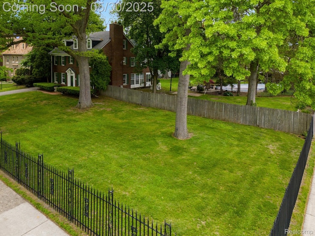 2918 Burns St, Detroit, MI 48214 - view of yard