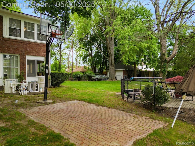 2918 Burns St, Detroit, MI 48214 - view of yard with a patio area