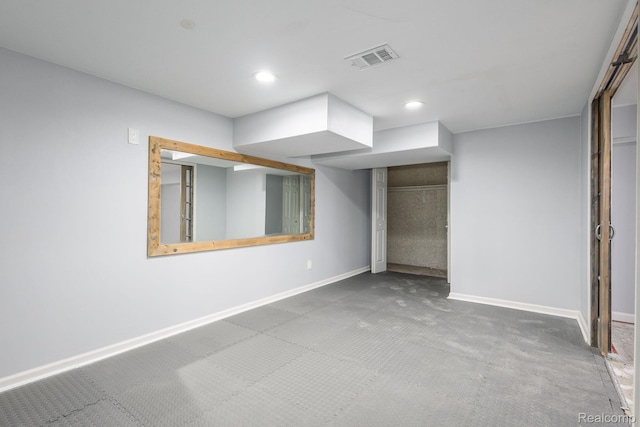 667 Heritage Ln, Rochester, MI 48309 - unfurnished bedroom with baseboards, carpet floors, recessed lighting, and a closet