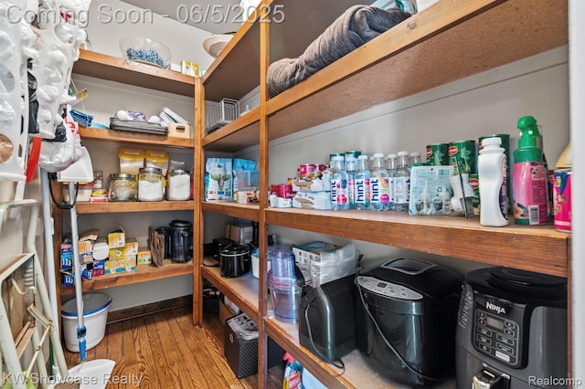 3430 Woodvalley Dr, Lapeer, MI 48446 - view of pantry