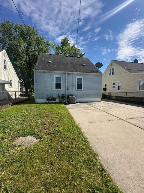 1858 Leblanc St, Lincoln Park, MI 48146 - back of property with central AC