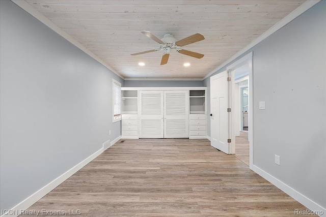 8569 Cooley Beach Dr, White Lake, MI 48386 - unfurnished bedroom featuring crown molding, baseboards, light wood-style floors, recessed lighting, and a ceiling fan