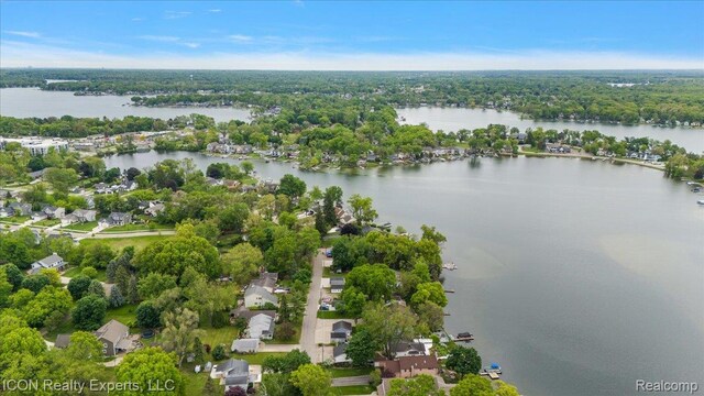 8569 Cooley Beach Dr, White Lake, MI 48386 - drone / aerial view of a large body of water
