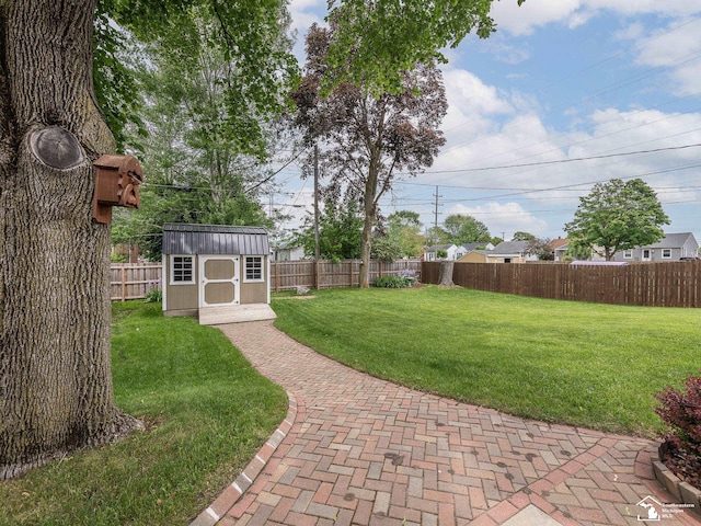 619 Parkwood Ave, Monroe, MI 48162 - view of yard with a patio