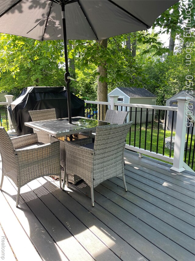 33500 Birchlawn, Westland, MI 48185 - wooden terrace with outdoor dining space