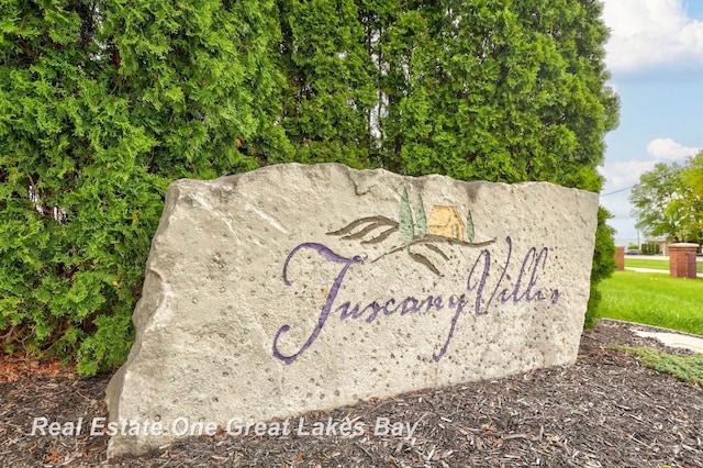 32 Tuscany Cir, Saginaw, MI 48603 - view of community sign