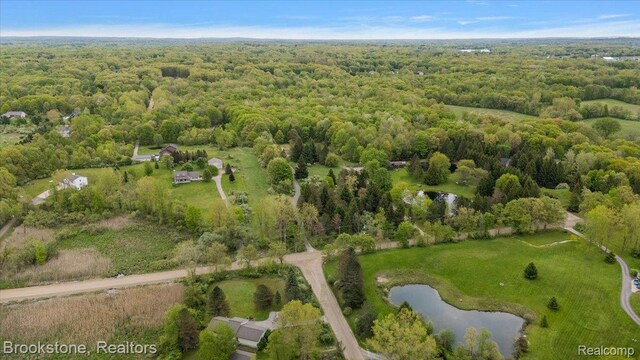 2135 S Hadley Rd, Ortonville, MI 48462