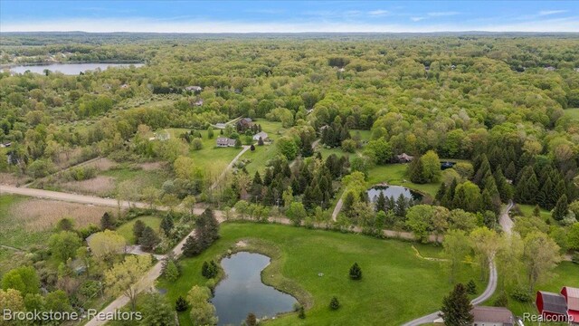 2135 S Hadley Rd, Ortonville, MI 48462