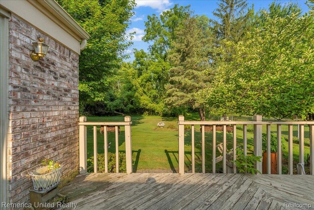 3455 Harmony Dr, Troy, MI 48083 - deck with a yard