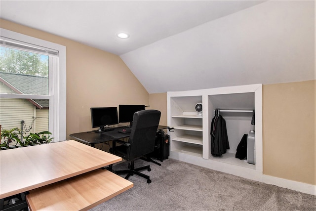 928 Baxter St SE, Grand Rapids, MI 49506 - carpeted office with vaulted ceiling, built in shelves, baseboards, and recessed lighting
