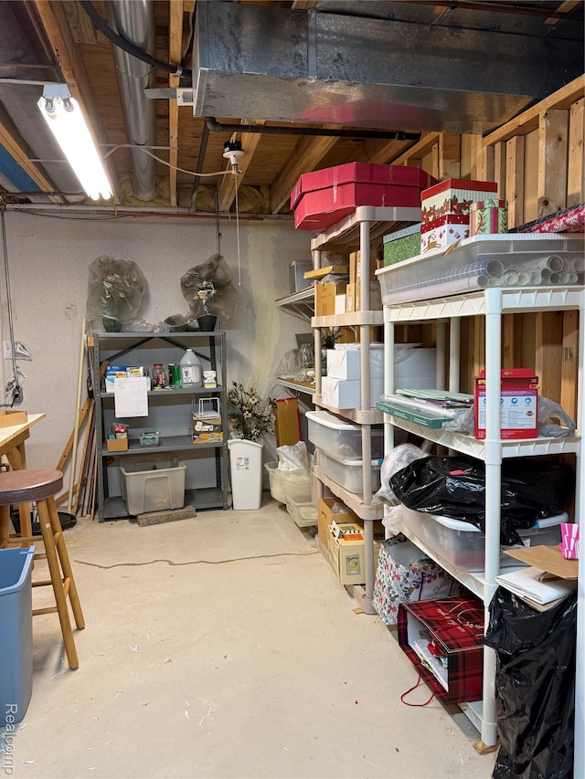 22693 Coachlight Cir, Taylor, MI 48180 - view of storage