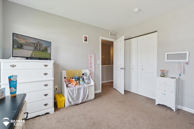 9416 Sunrise Ln, Davison, MI 48423 - bedroom featuring light colored carpet, a closet, and baseboards