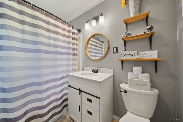 962 Vine St, Adrian, MI 49221 - full bathroom featuring vanity, toilet, ornamental molding, and a shower with curtain