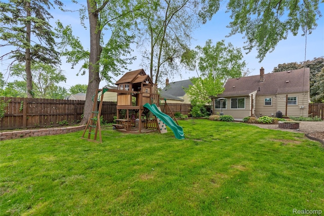 717 N Vermont Ave, Royal Oak, MI 48067 - view of yard with a playground