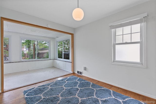 717 N Vermont Ave, Royal Oak, MI 48067 - unfurnished room featuring wood finished floors