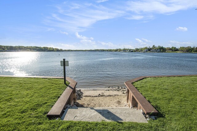 16928 Landing Dr, Spring Lake, MI 49456