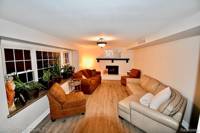 1210 Ashover Dr, Bloomfield Hills, MI 48304