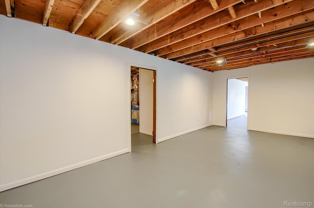2680 N Lake George Rd, Metamora, MI 48455 - finished basement with baseboards