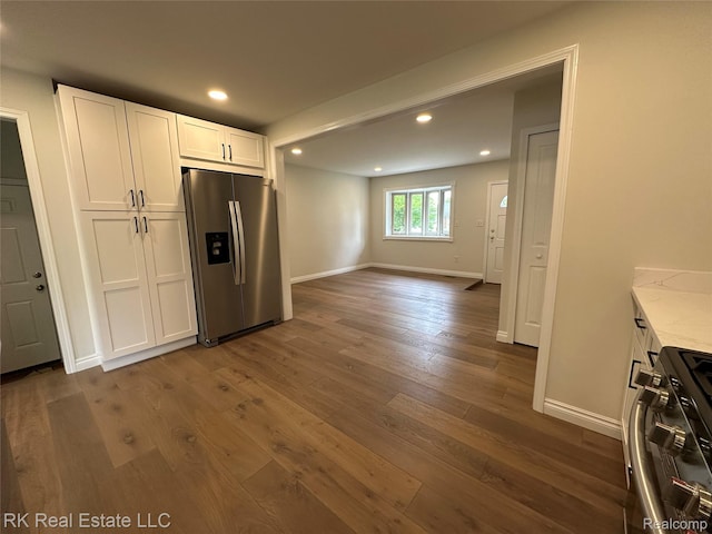 2364 Garry Dr, Troy, MI 48083 - photo 5