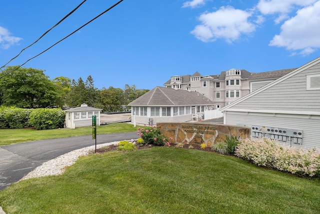 6180 Murray Rd Unit 301, Whitehall, MI 49461 - view of grassy yard