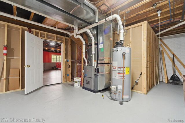 9120 Pineview Lake Dr, Linden, MI 48451 - below grade area featuring water heater