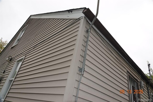 16073 Ellsworth St, Detroit, MI 48227 - view of home's exterior