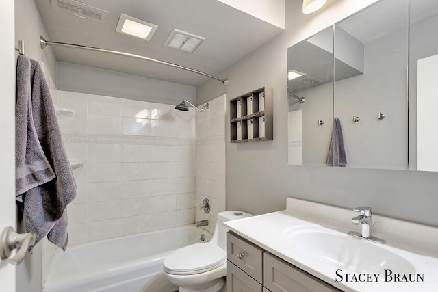 2420 Abbington Dr SE Unit 40, Grand Rapids, MI 49506 - bathroom with  shower combination, vanity, and toilet