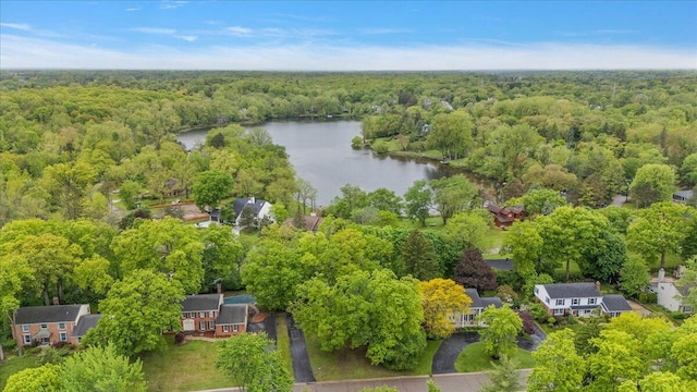 4948 Hardwoods Dr, West Bloomfield, MI 48323 - aerial view of property's location with a forest and a large body of water