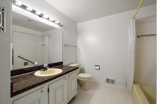 4948 Hardwoods Dr, West Bloomfield, MI 48323 - full bath featuring tile patterned floors, vanity, toilet, shower / bathtub combination with curtain, and baseboards