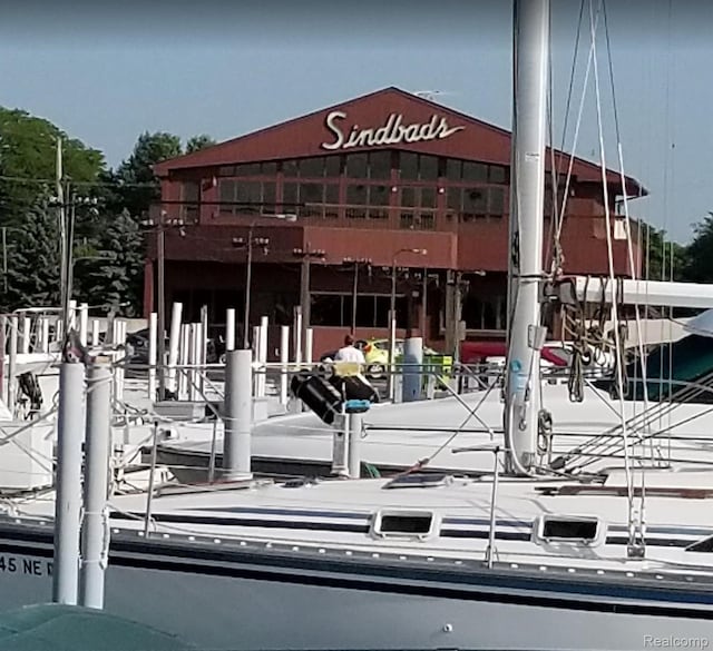 2547 Seyburn St, Detroit, MI 48214 - view of dock
