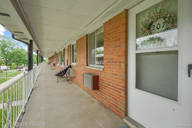 2125 Clawson Ave Unit 207, Royal Oak, MI 48073 - view of covered porch