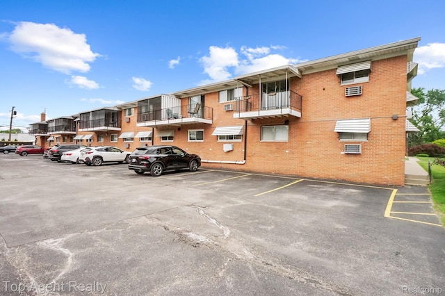 2125 Clawson Ave Unit 207, Royal Oak, MI 48073 - view of uncovered parking lot