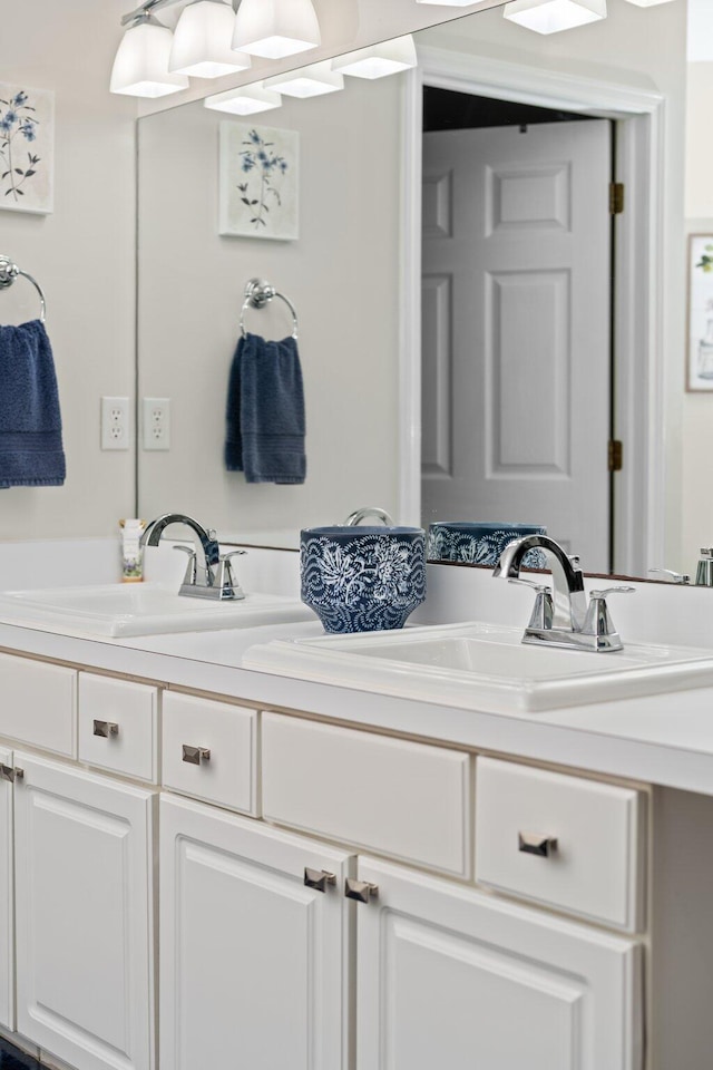 4388 Lori Lynn Ln, Whitmore Lake, MI 48189 - full bath featuring double vanity