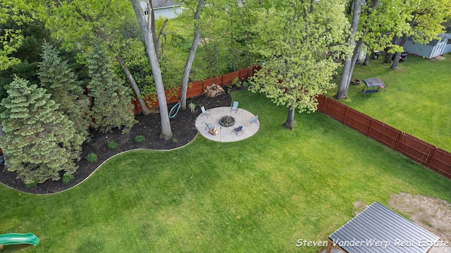 2567 Chippewa Trl, Muskegon, MI 49445 - view of yard featuring a patio
