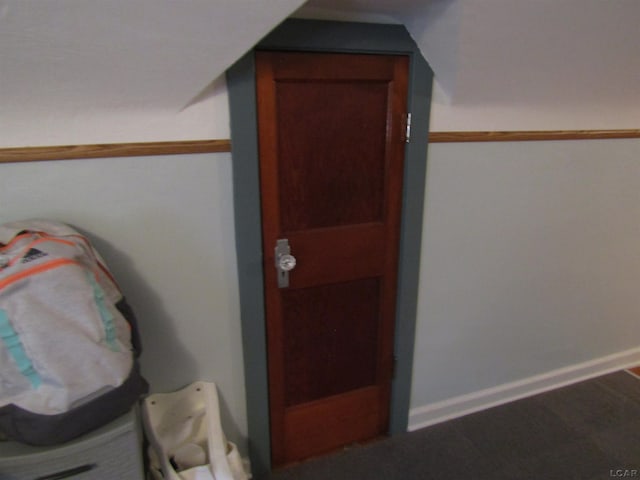 736 State St, Adrian, MI 49221 - interior space