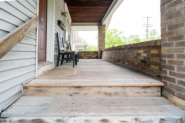 733 Lafayette Ave NE, Grand Rapids, MI 49503 - view of wooden terrace