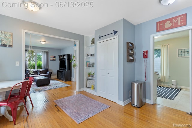 1 Jones St, Yale, MI 48097 - entryway featuring light wood-style flooring and baseboards